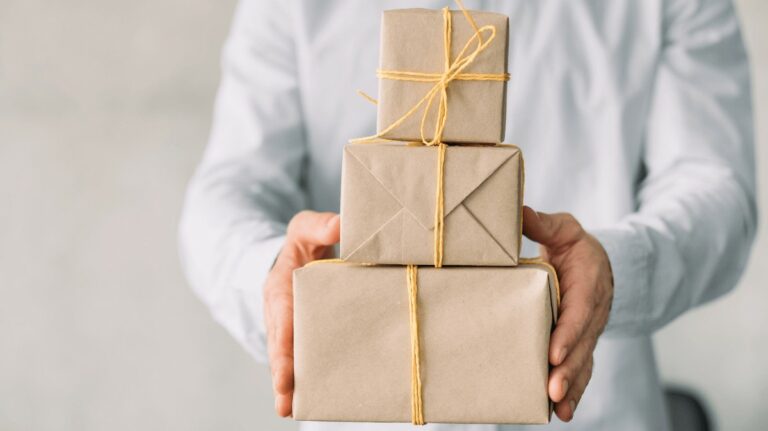 Best Gifts for Interns to Show Your Appreciation