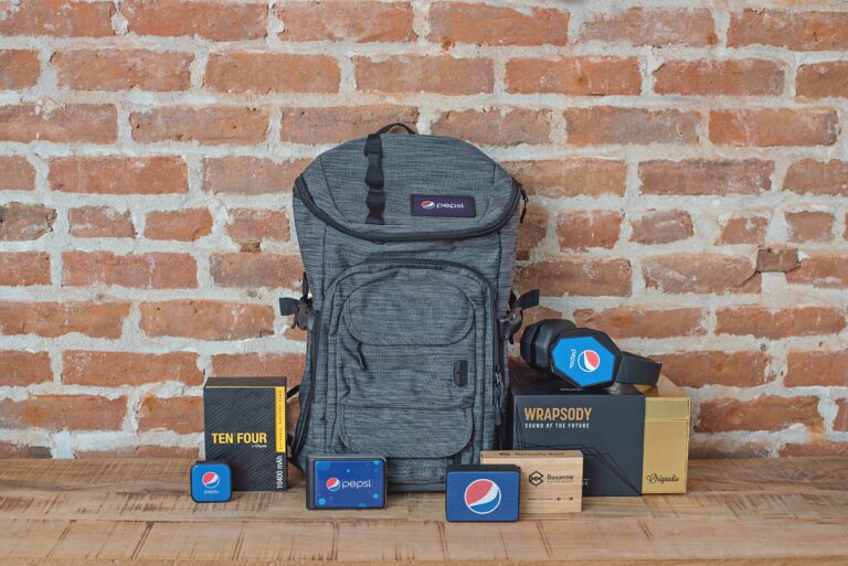 Unbox Success: Why Branded Promo Kits are the MVPs of Onboarding New Hires!
